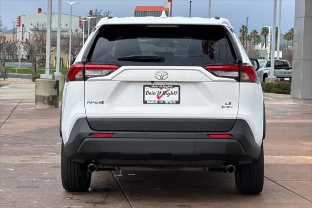 2025 Toyota RAV4 Hybrid LE