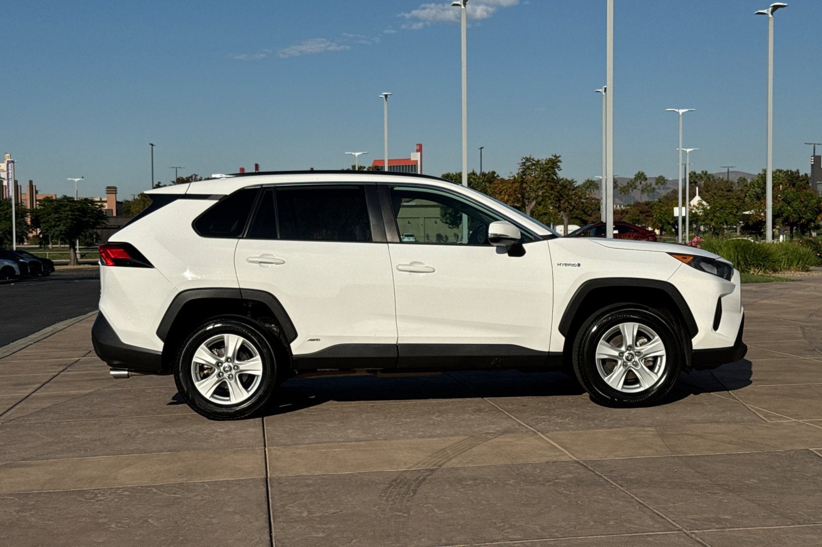 2021 Toyota RAV4 Hybrid LE