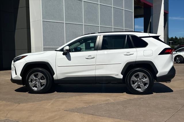 2024 Toyota RAV4 Hybrid LE