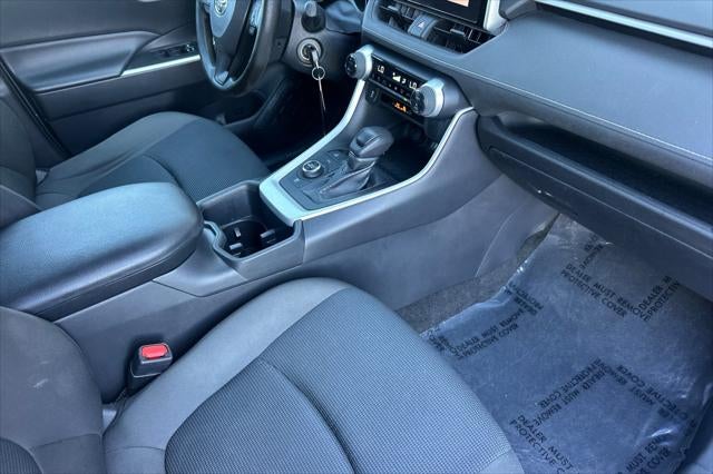 2023 Toyota RAV4 Hybrid LE