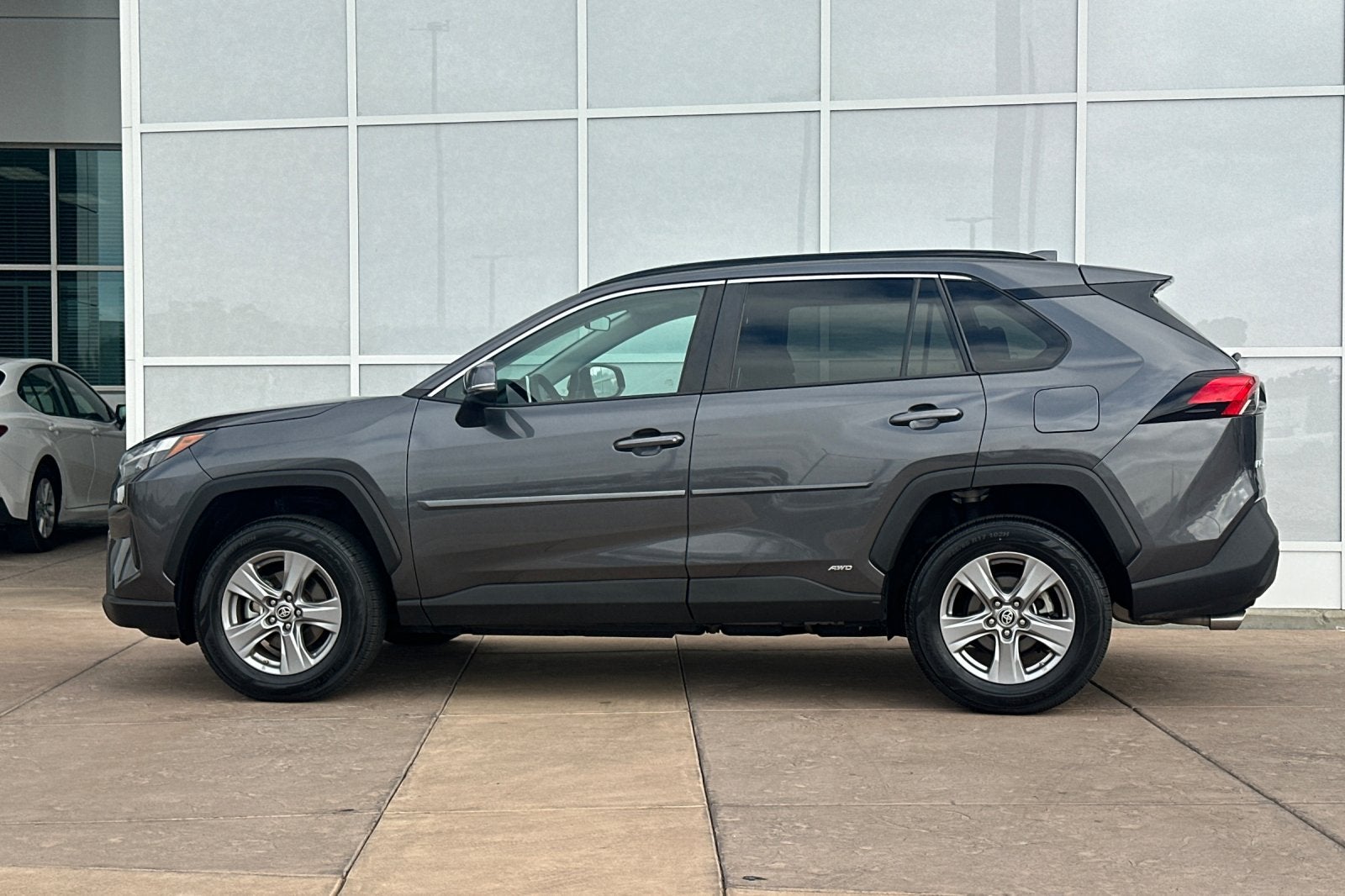 2023 Toyota RAV4 Hybrid LE
