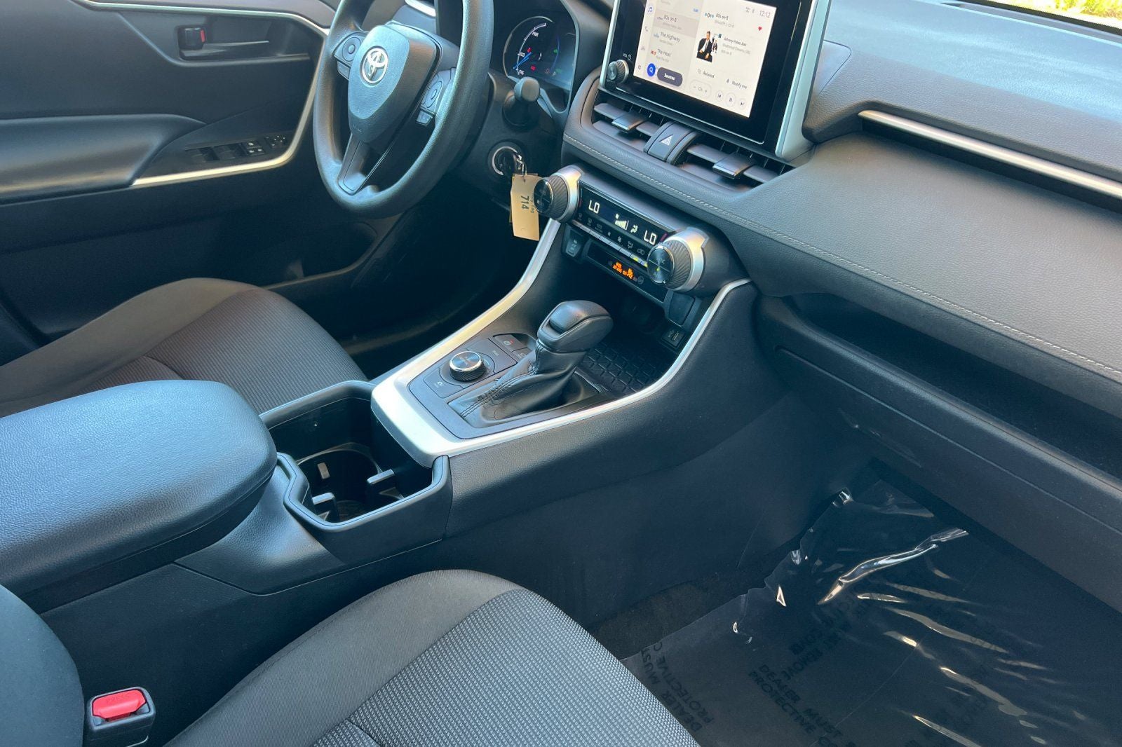 2024 Toyota RAV4 Hybrid LE