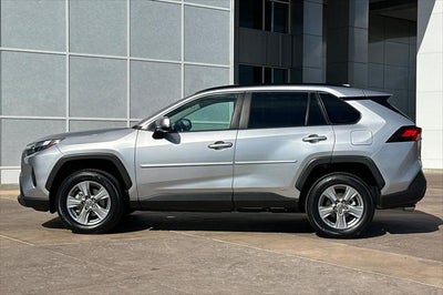 2023 Toyota RAV4 Hybrid LE