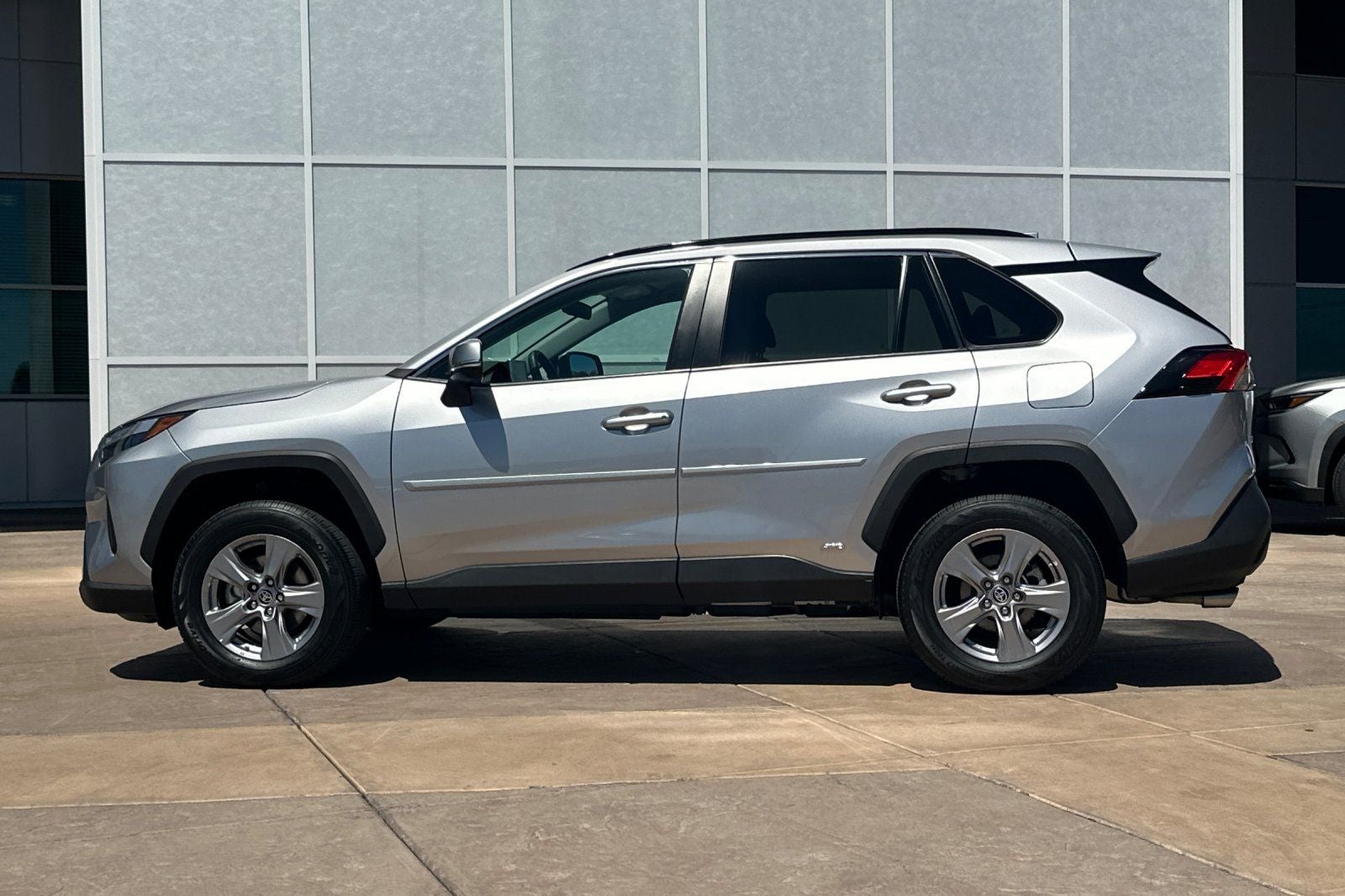 2023 Toyota RAV4 Hybrid LE