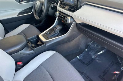 2021 Toyota RAV4 Hybrid XLE