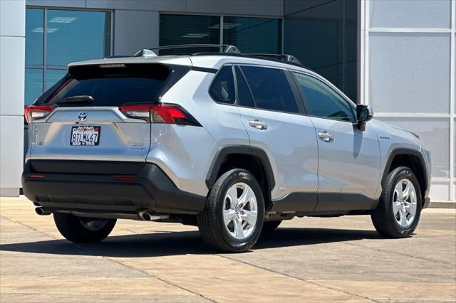 2021 Toyota RAV4 Hybrid XLE