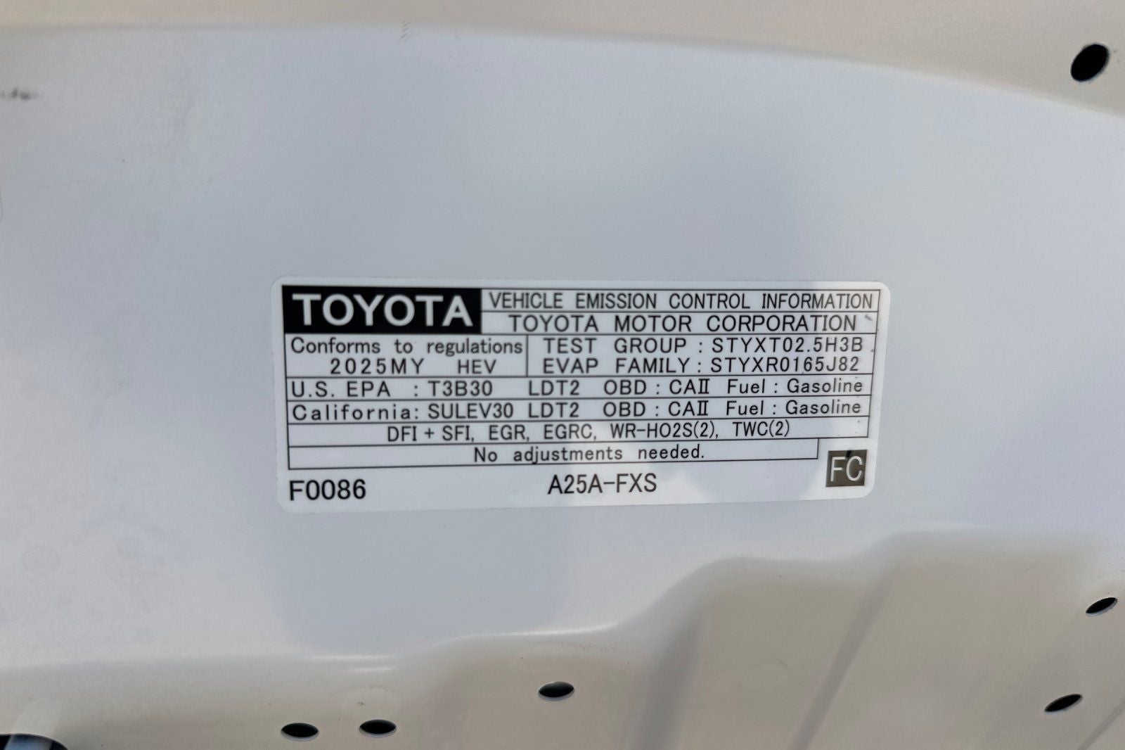 2025 Toyota RAV4 Hybrid XLE