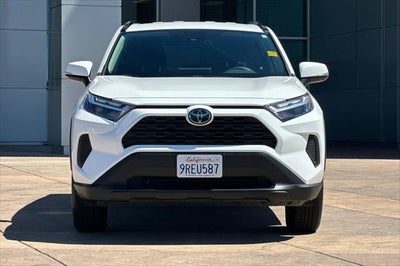 2025 Toyota RAV4 Hybrid XLE