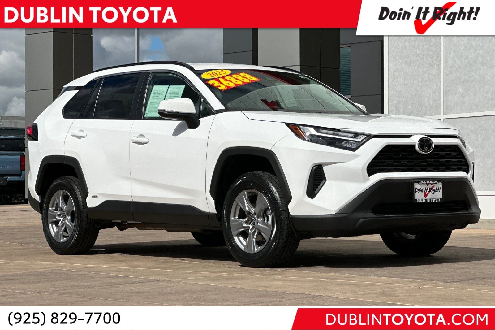 2025 Toyota RAV4 Hybrid XLE