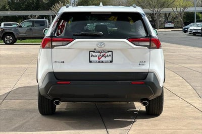 2025 Toyota RAV4 Hybrid XLE