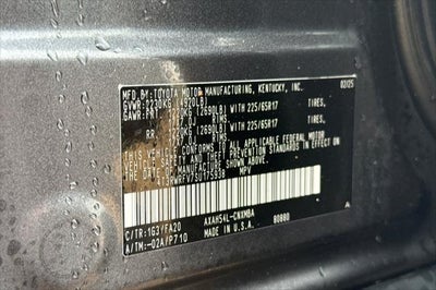 2025 Toyota RAV4 Hybrid XLE