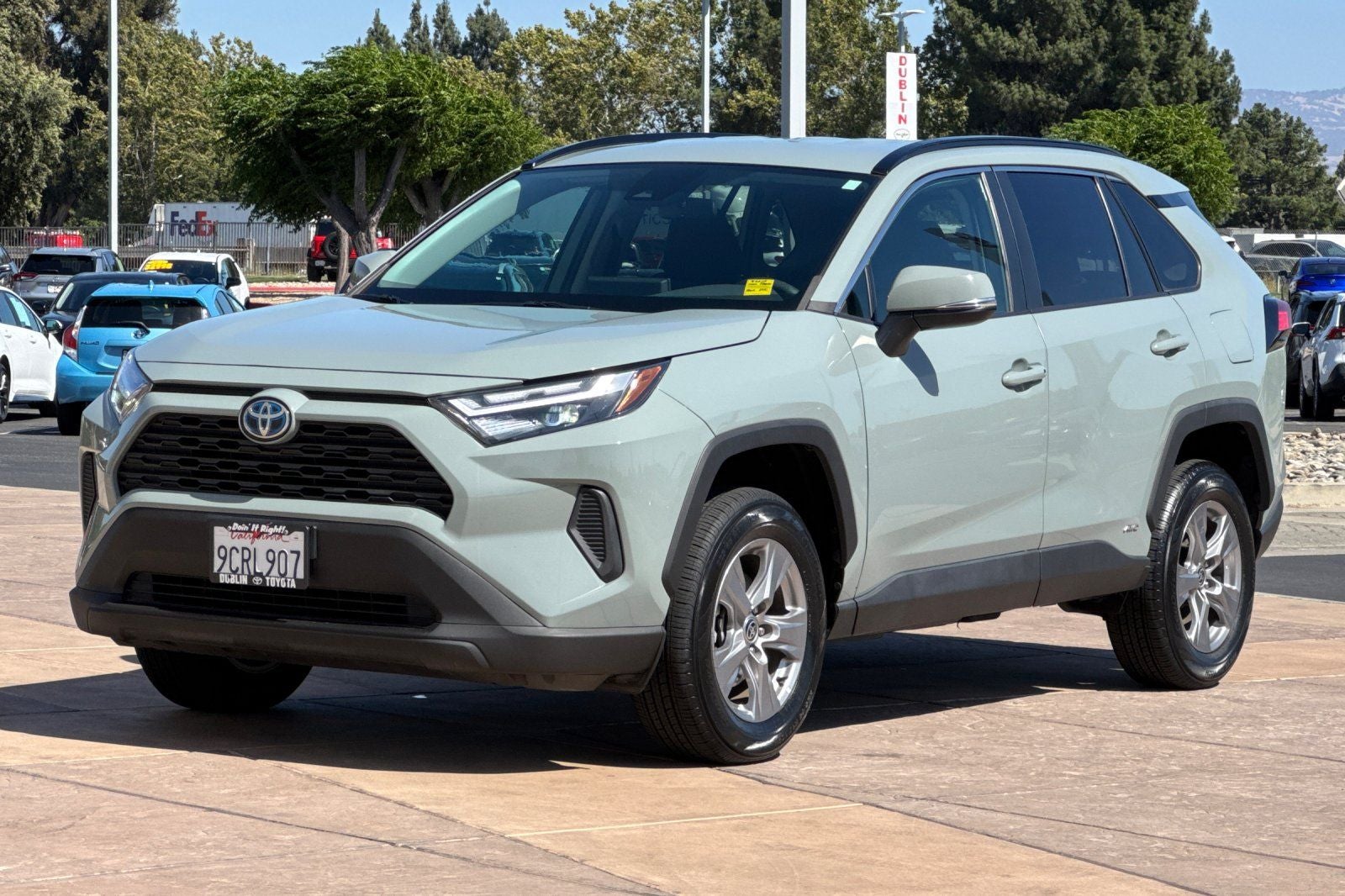 2022 Toyota RAV4 Hybrid XLE