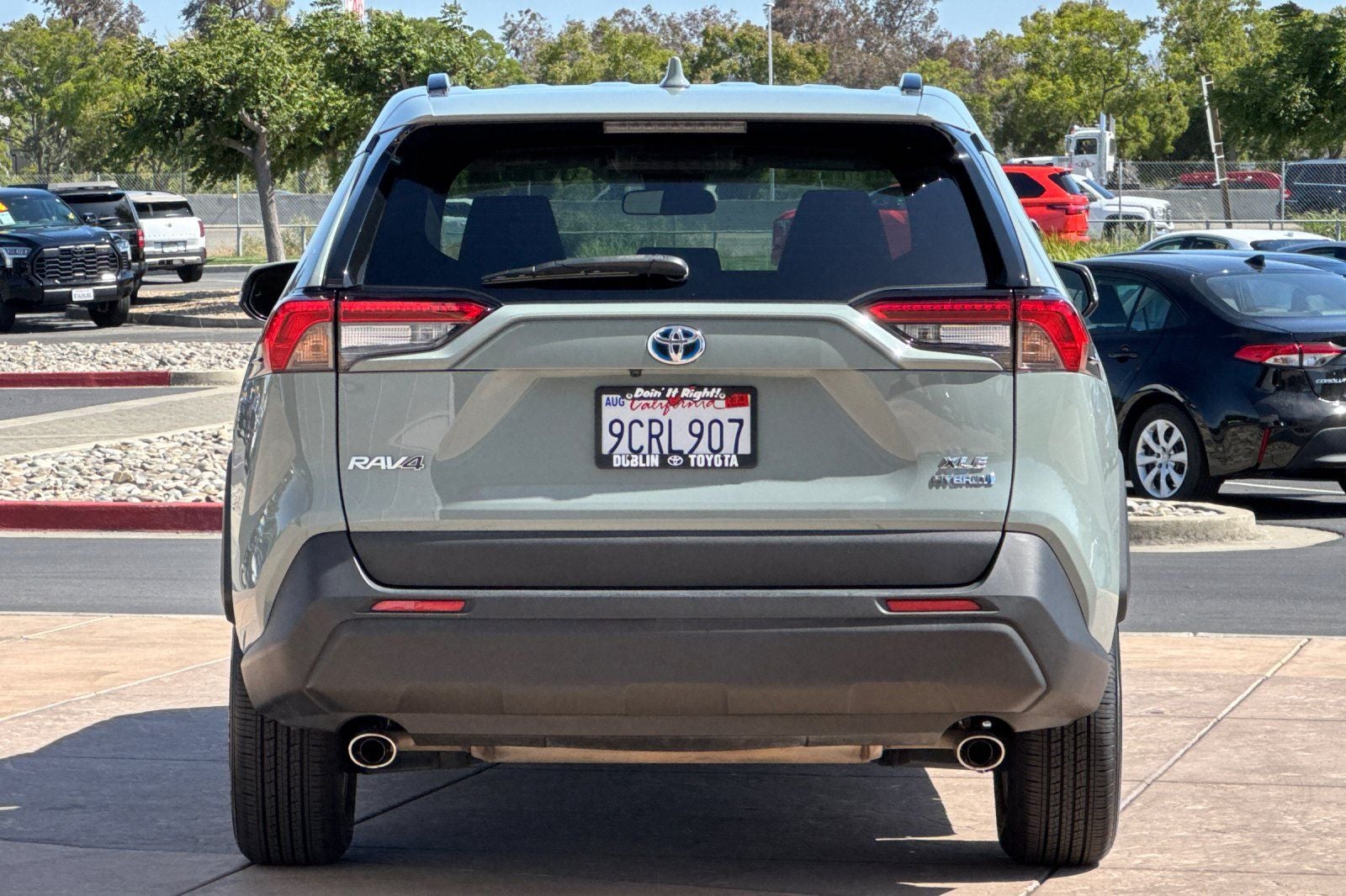 2022 Toyota RAV4 Hybrid XLE