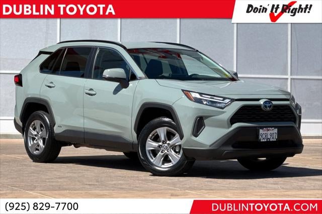 2022 Toyota RAV4 Hybrid XLE