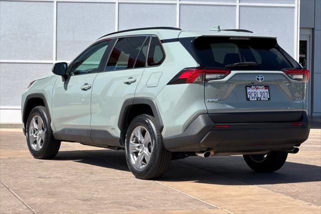 2022 Toyota RAV4 Hybrid XLE