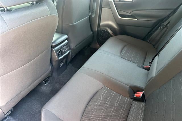 2025 Toyota RAV4 Hybrid SE