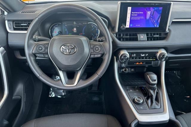 2025 Toyota RAV4 Hybrid SE