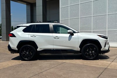 2025 Toyota RAV4 Hybrid SE