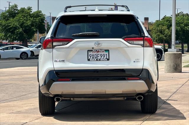 2025 Toyota RAV4 Hybrid SE