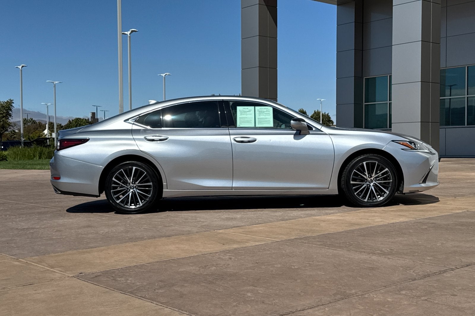 2024 Lexus ES 350