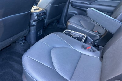 2025 Toyota Grand Highlander LE