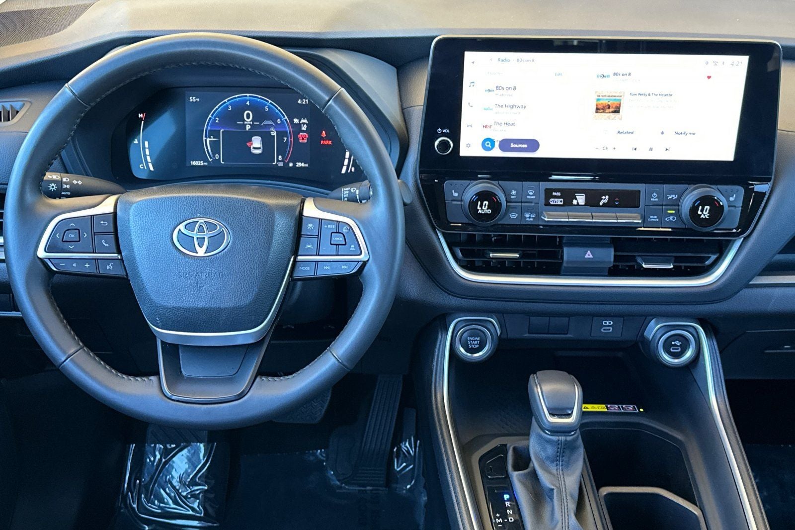 2025 Toyota Grand Highlander LE