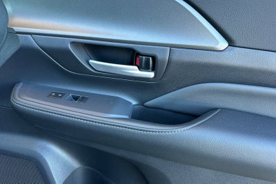 2025 Toyota Grand Highlander LE