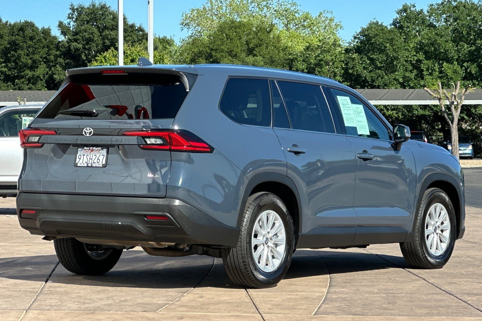 2025 Toyota Grand Highlander LE