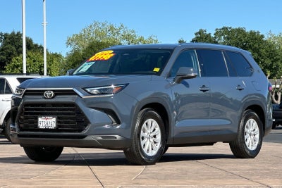 2025 Toyota Grand Highlander LE