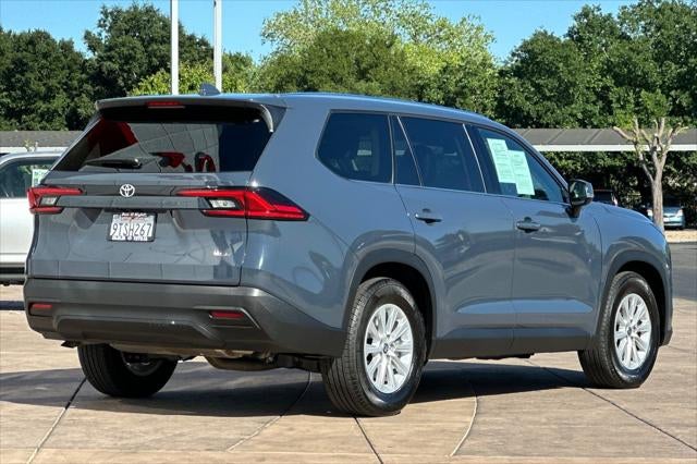 2025 Toyota Grand Highlander LE