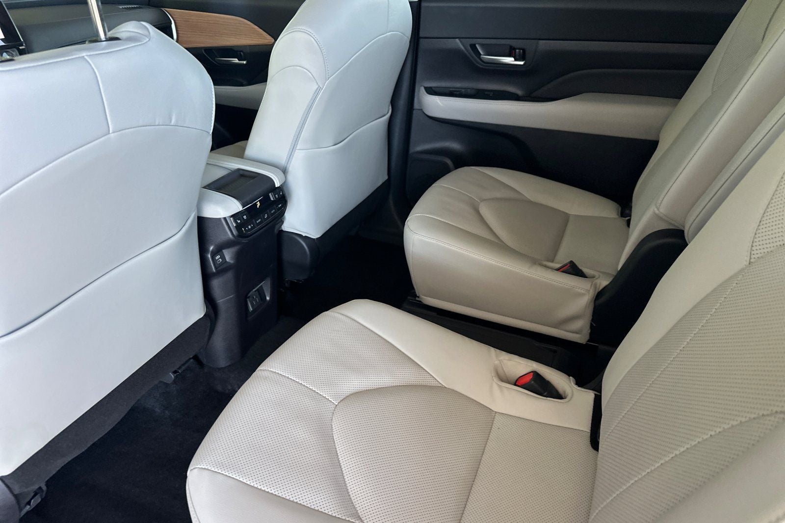 2025 Toyota Grand Highlander Platinum