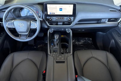 2025 Toyota Grand Highlander LE