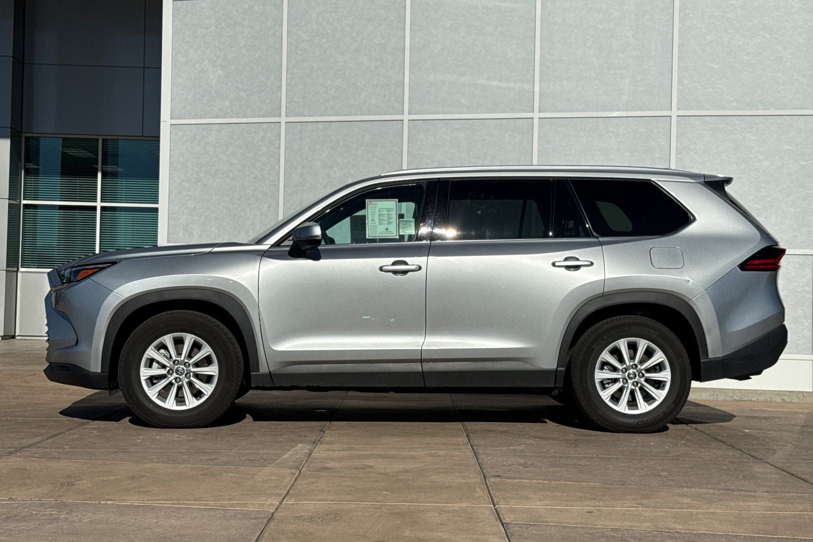 2025 Toyota Grand Highlander LE