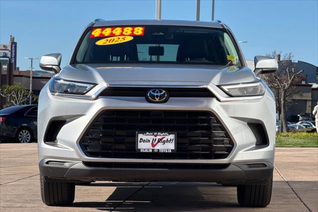 2025 Toyota Grand Highlander LE