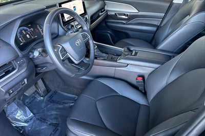 2025 Toyota Grand Highlander XLE