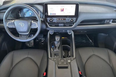 2025 Toyota Grand Highlander XLE
