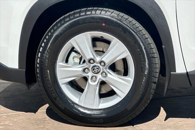 2025 Toyota Grand Highlander Hybrid LE