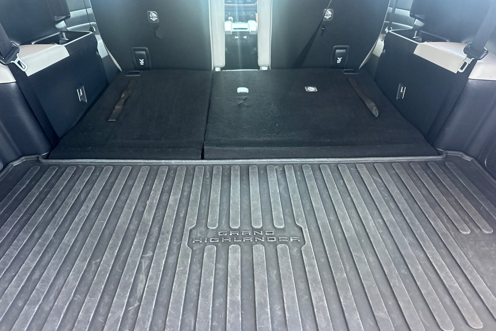 2025 Toyota Grand Highlander Hybrid MAX Platinum