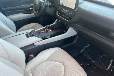 2025 Toyota Grand Highlander Hybrid MAX Platinum