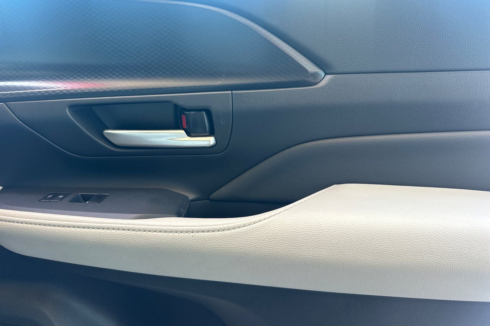 2025 Toyota Grand Highlander Hybrid MAX Platinum