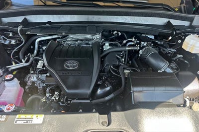 2025 Toyota Grand Highlander Hybrid MAX Platinum