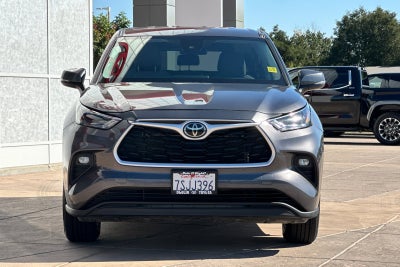 2022 Toyota Highlander LE