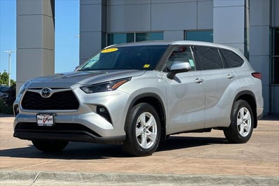 2022 Toyota Highlander LE