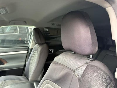 2018 Toyota Highlander LE