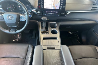 2023 Toyota Sienna XSE 7 Passenger