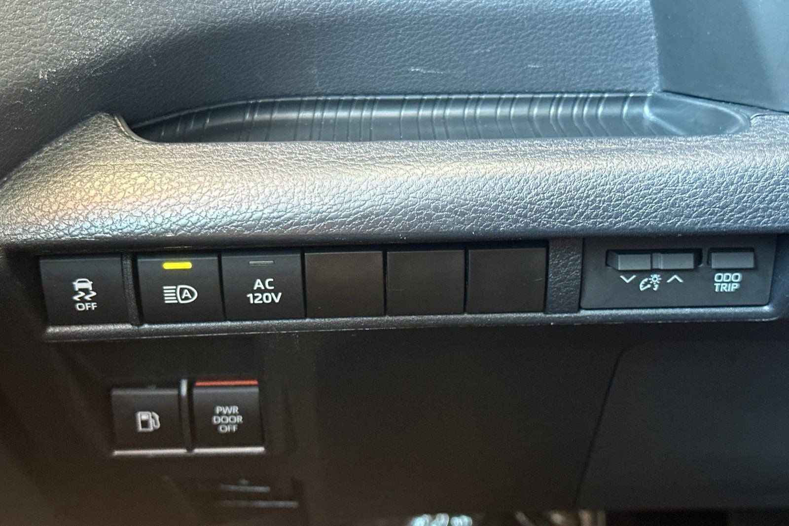 2023 Toyota Sienna XSE 7 Passenger