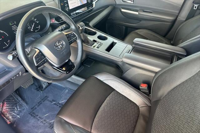 2023 Toyota Sienna XSE 7 Passenger