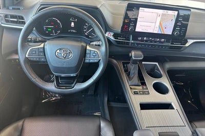 2023 Toyota Sienna XSE 7 Passenger