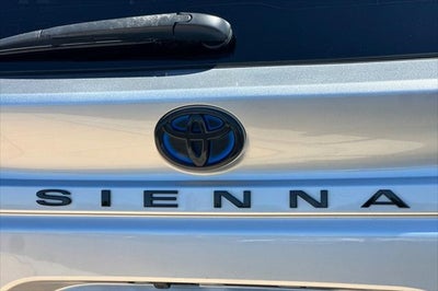 2023 Toyota Sienna XSE 7 Passenger