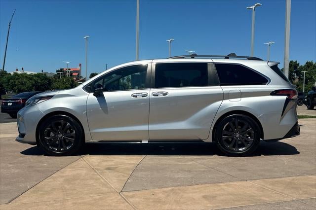 2023 Toyota Sienna XSE 7 Passenger